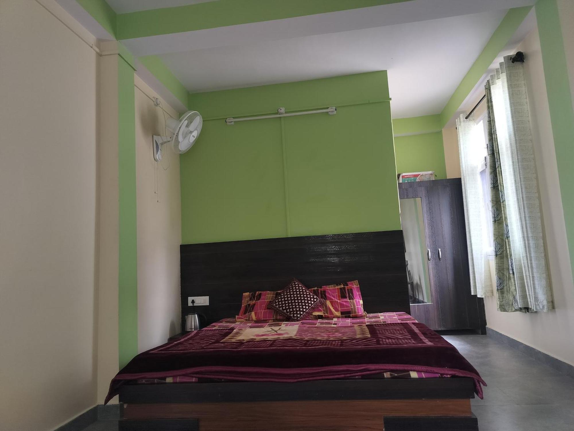Tree Valley Homestay Chail Exterior photo